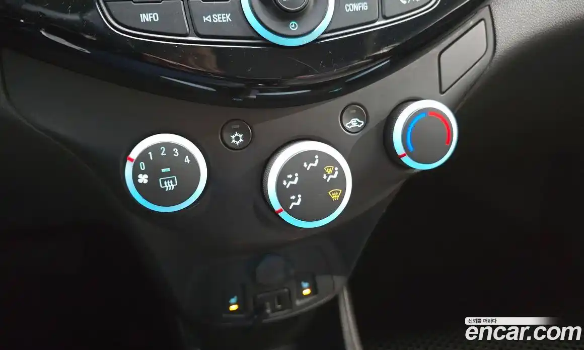 Chevrolet Spark 2013 1.0 гидро в Москве № 1908024, фото 17
