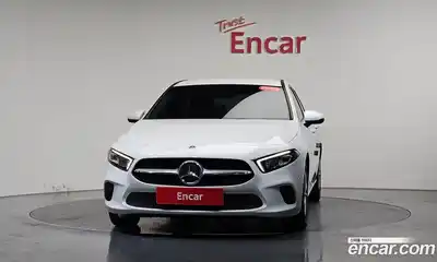 Mercedes-Benz A-Class 2019 2.0 гидро в Москве № 1908299, миниатюра 2