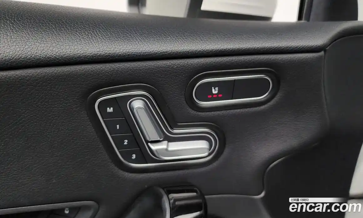 Mercedes-Benz A-Class 2019 2.0 гидро в Москве № 1908299, фото 24