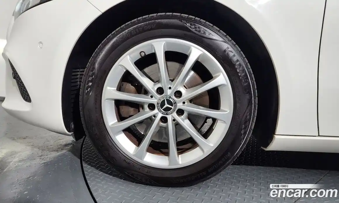 Mercedes-Benz A-Class 2019 2.0 гидро в Москве № 1908299, фото 4