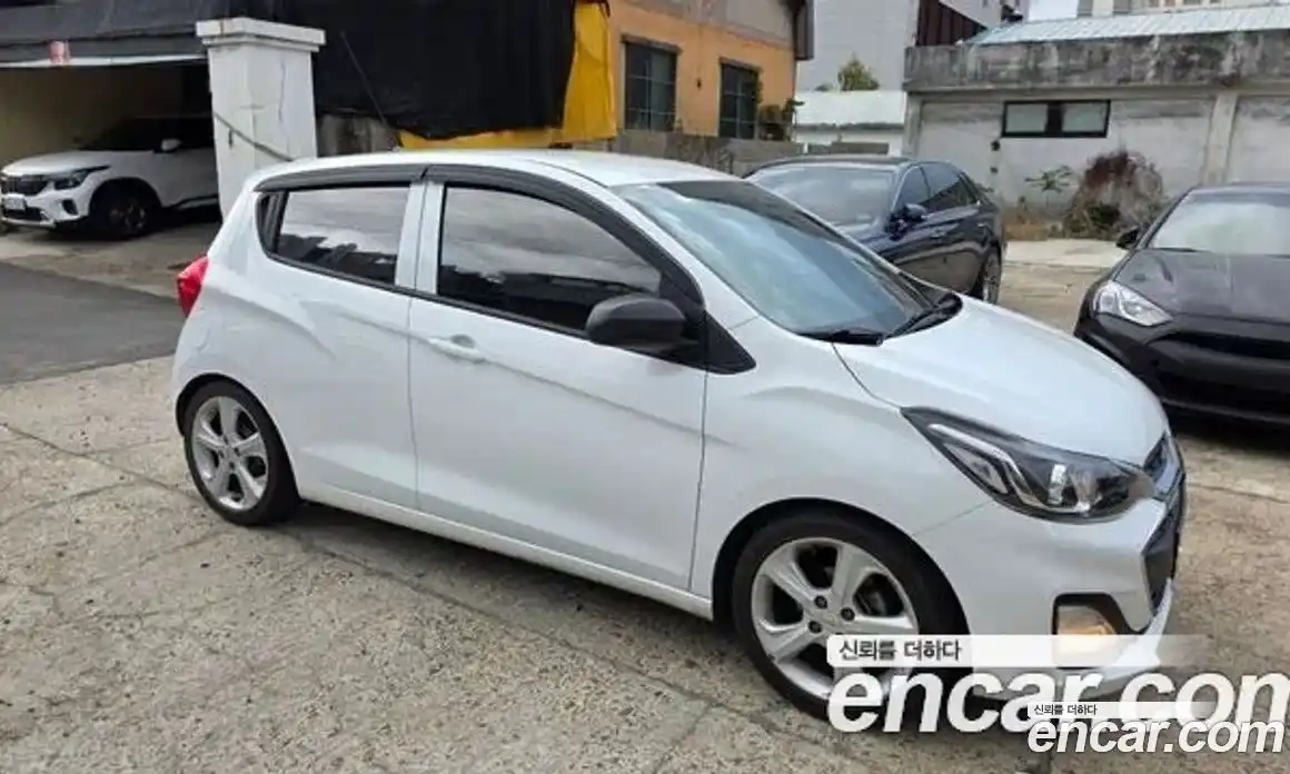 Chevrolet Spark 2018 1.0 механика в Москве, фото 5