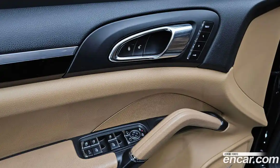 Porsche Cayenne 2015 3.0 гидро в Москве № 1914280, фото 17