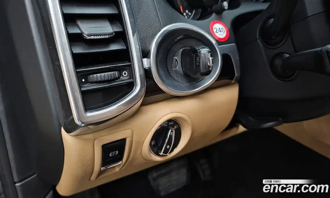 Porsche Cayenne 2015 3.0 гидро в Москве № 1914280, фото 18