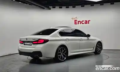 BMW 5-Series 2023 2.0 гидро в Москве № 1915857, миниатюра 2