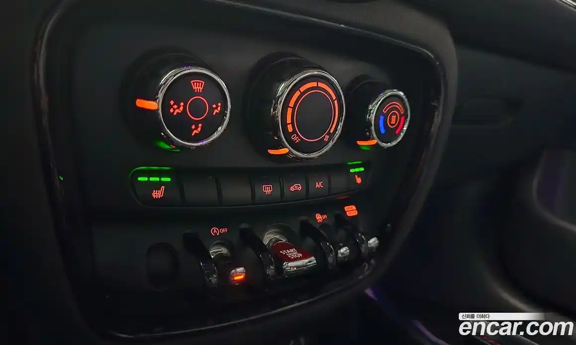 Mini Clubman 2018 2.0 гидро в Москве № 1916191, фото 23