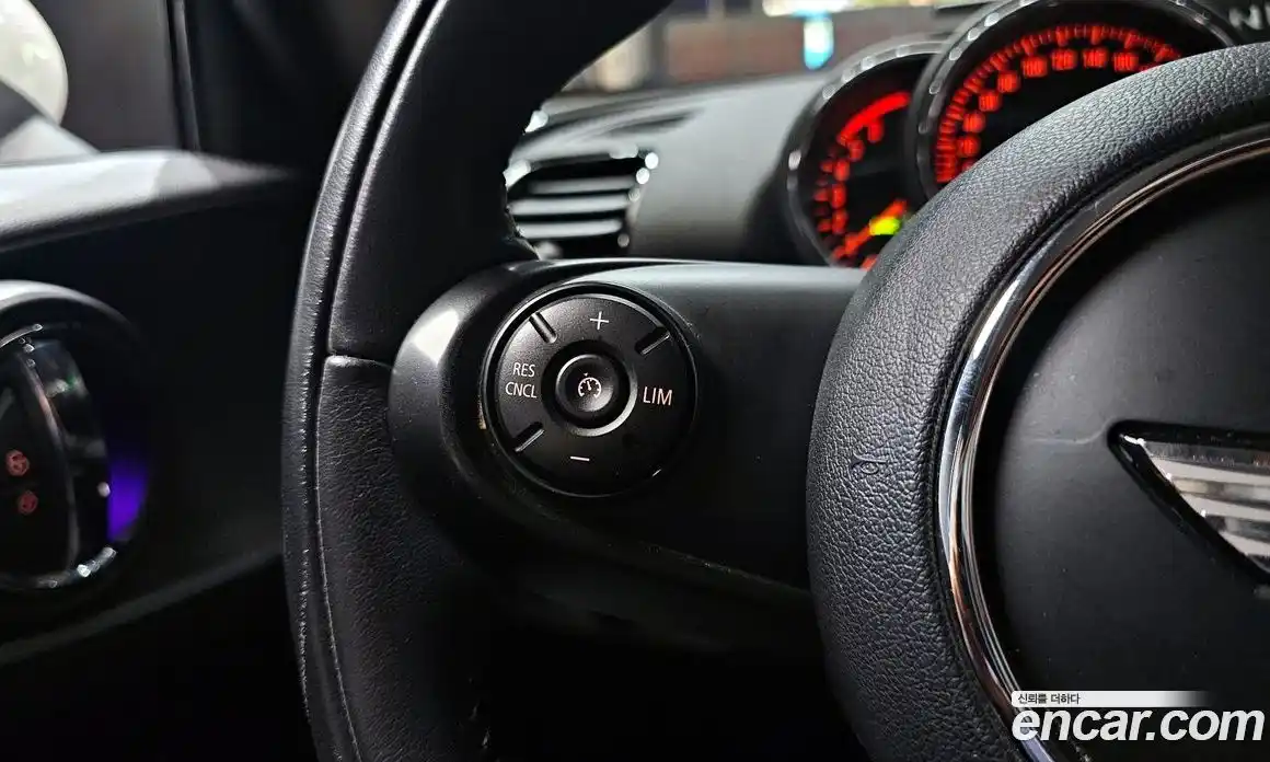 Mini Clubman 2018 2.0 гидро в Москве № 1916191, фото 28
