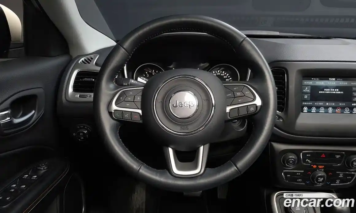 Jeep Compass 2018 2.4 гидро в Москве № 1918881, фото 19