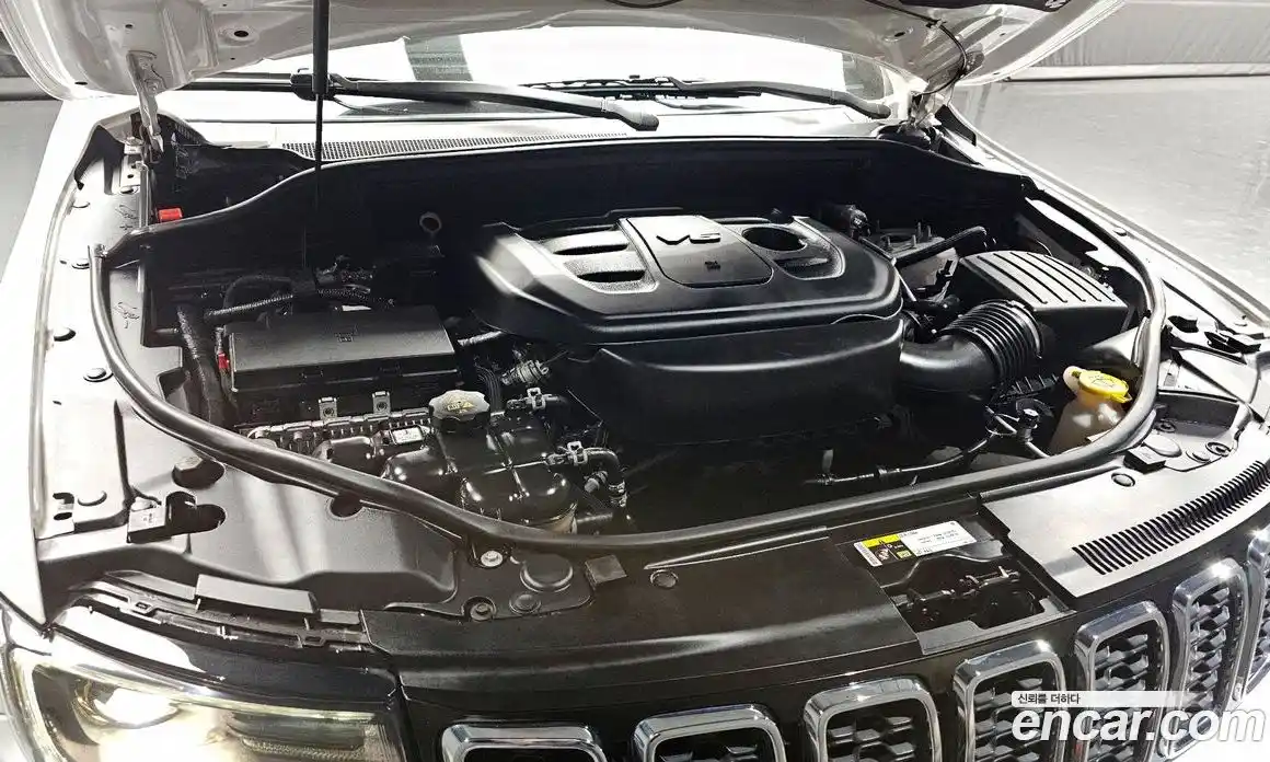 Jeep Cherokee 2017 3.6 гидро в Москве № 1919173, фото 6