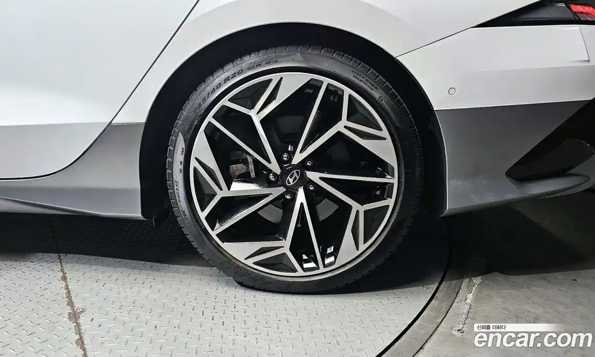 Hyundai Ioniq 6 2022 0.1 гидро в Москве, фото 7