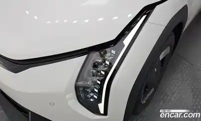 Kia EV4 2026 0.2 гидро в Москве № 1342400, миниатюра 8