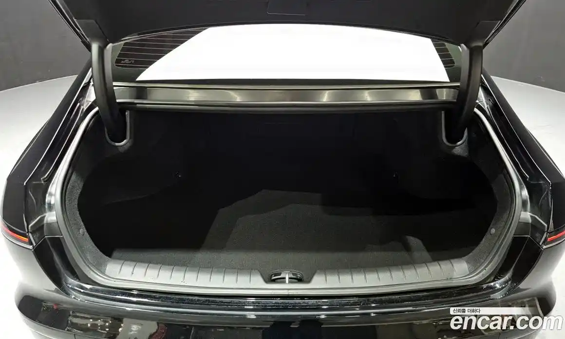 Hyundai Grandeur 2023 3.5 гидро в Москве № 1417615, фото 25