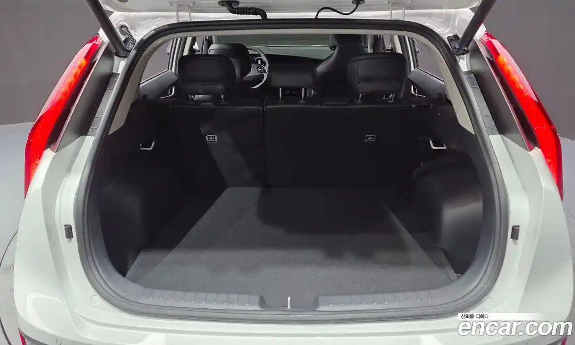 Kia Niro 2025 1.6 гидро в Москве № 1417722, фото 30