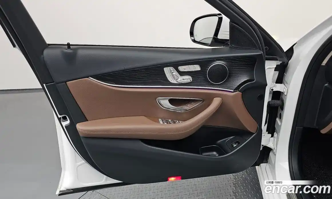 Mercedes-Benz E-Class 2020 1.9 гидро в Москве № 1472831, фото 14