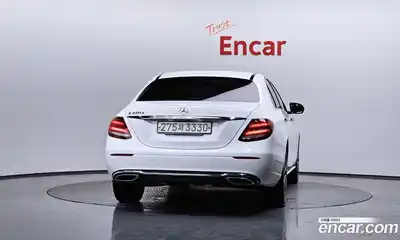 Mercedes-Benz E-Class 2020 1.9 гидро в Москве № 1472831, миниатюра 4