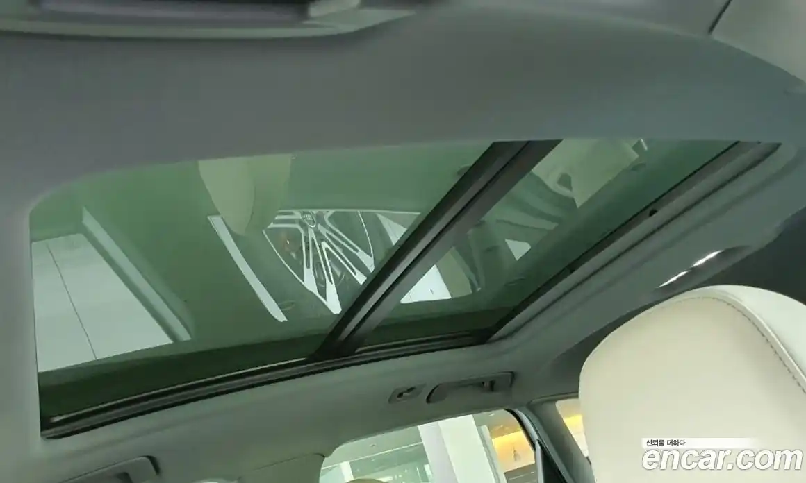 Audi Q4 e-tron 2025 гидро в Москве № 1473563, фото 18