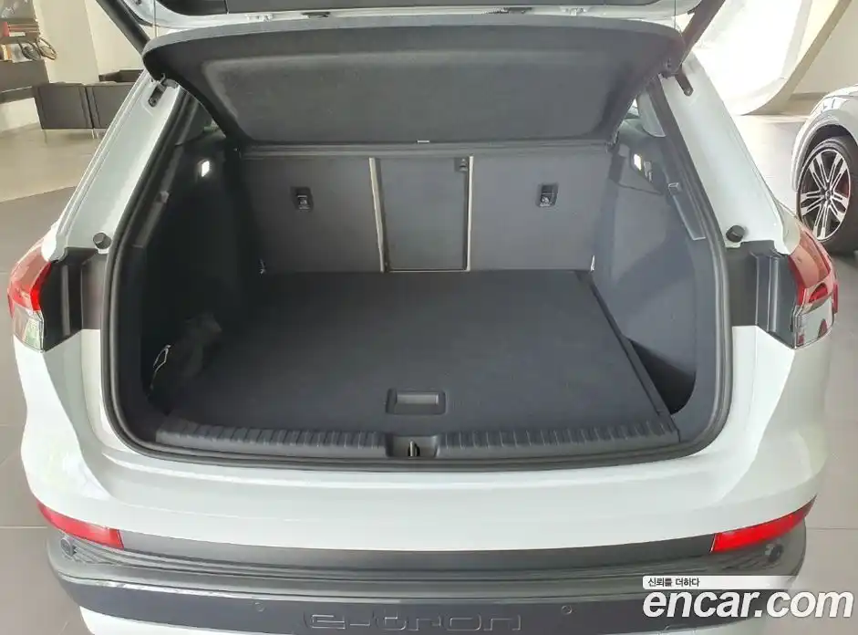 Audi Q4 e-tron 2025 гидро в Москве № 1473563, фото 19