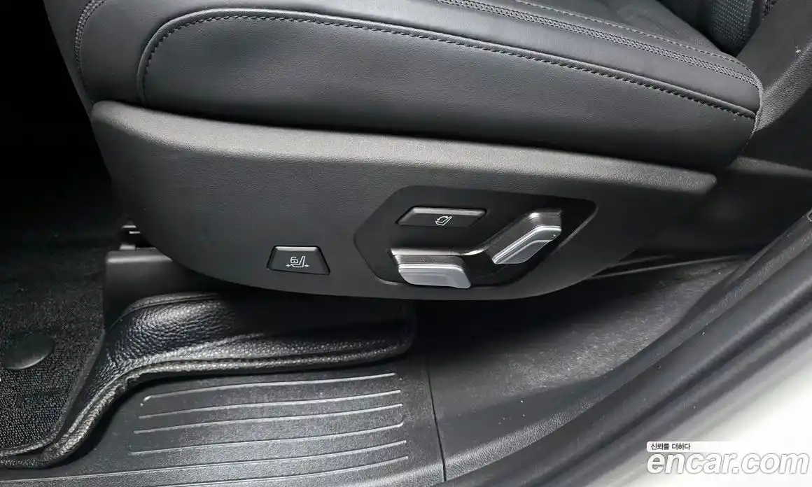 Hyundai Santa Fe 2024 1.6 гидро в Москве, фото 35