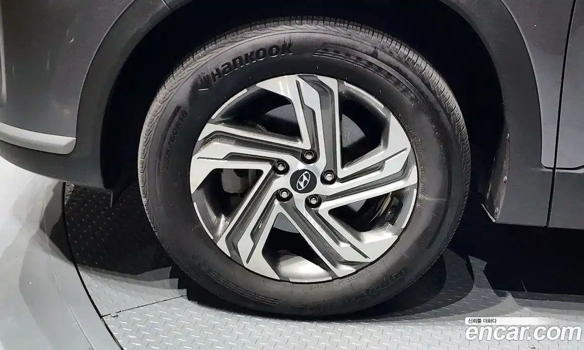 Hyundai Santa Fe 2023 2.2 гидро в Москве, фото 5