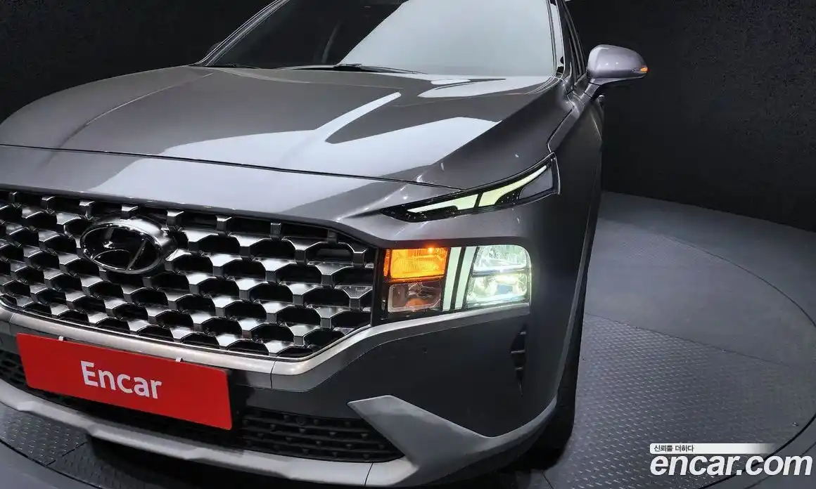 Hyundai Santa Fe 2023 2.2 гидро в Москве, фото 8