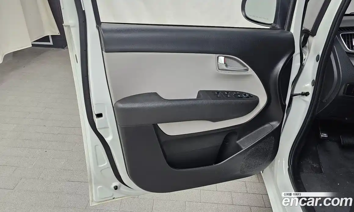 Kia Ray 2022 1.0 гидро в Москве № 1538335, фото 14