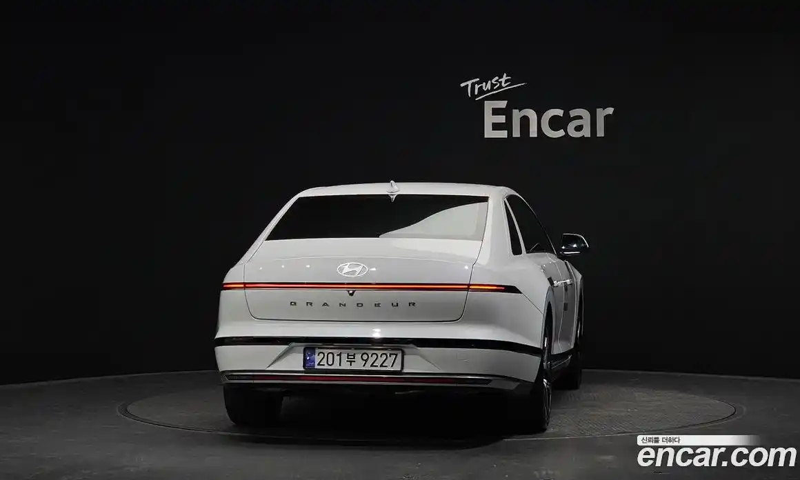Hyundai Grandeur 2024 2.5 гидро в Москве № 1610399, фото 4