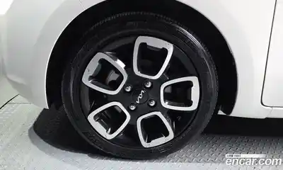 Kia Ray 2022 1.0 гидро в Москве № 1611117, миниатюра 5