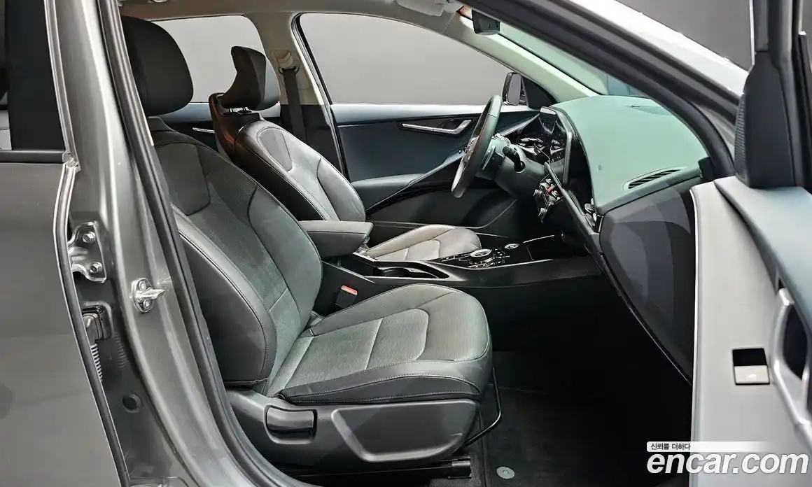 Kia Niro 2022 1.6 гидро в Москве № 1611260, фото 17