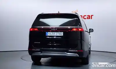 Kia Canival 2023 2.2 гидро в Москве № 1611417, миниатюра 4