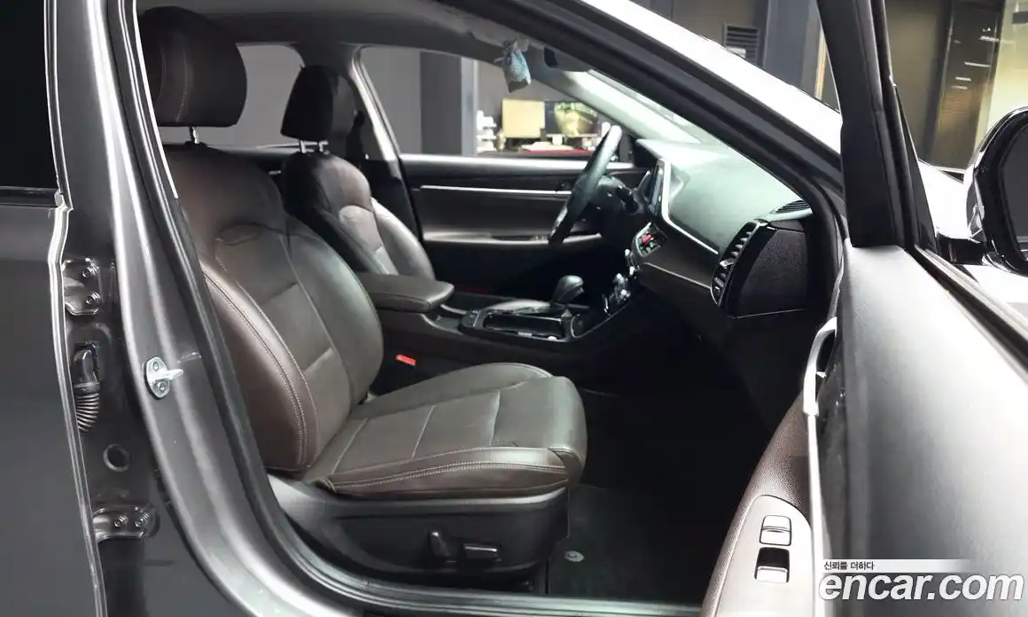 Hyundai Grandeur 2018 2.4 гидро в Москве № 1830773, фото 17