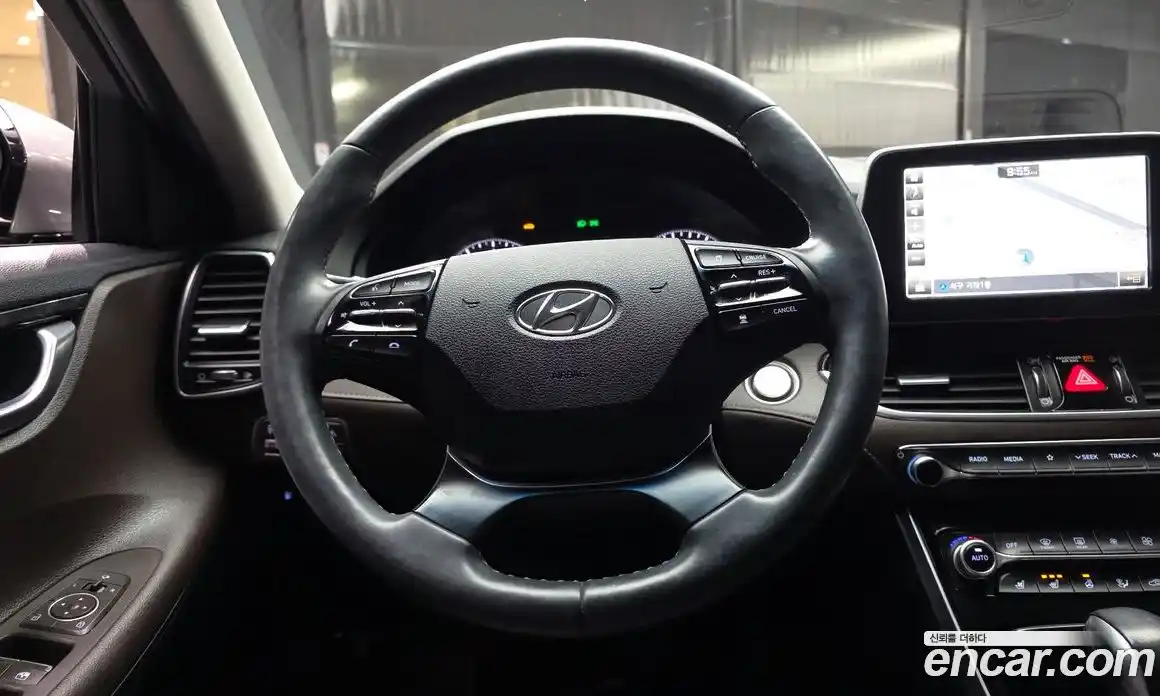 Hyundai Grandeur 2018 2.4 гидро в Москве № 1830773, фото 19