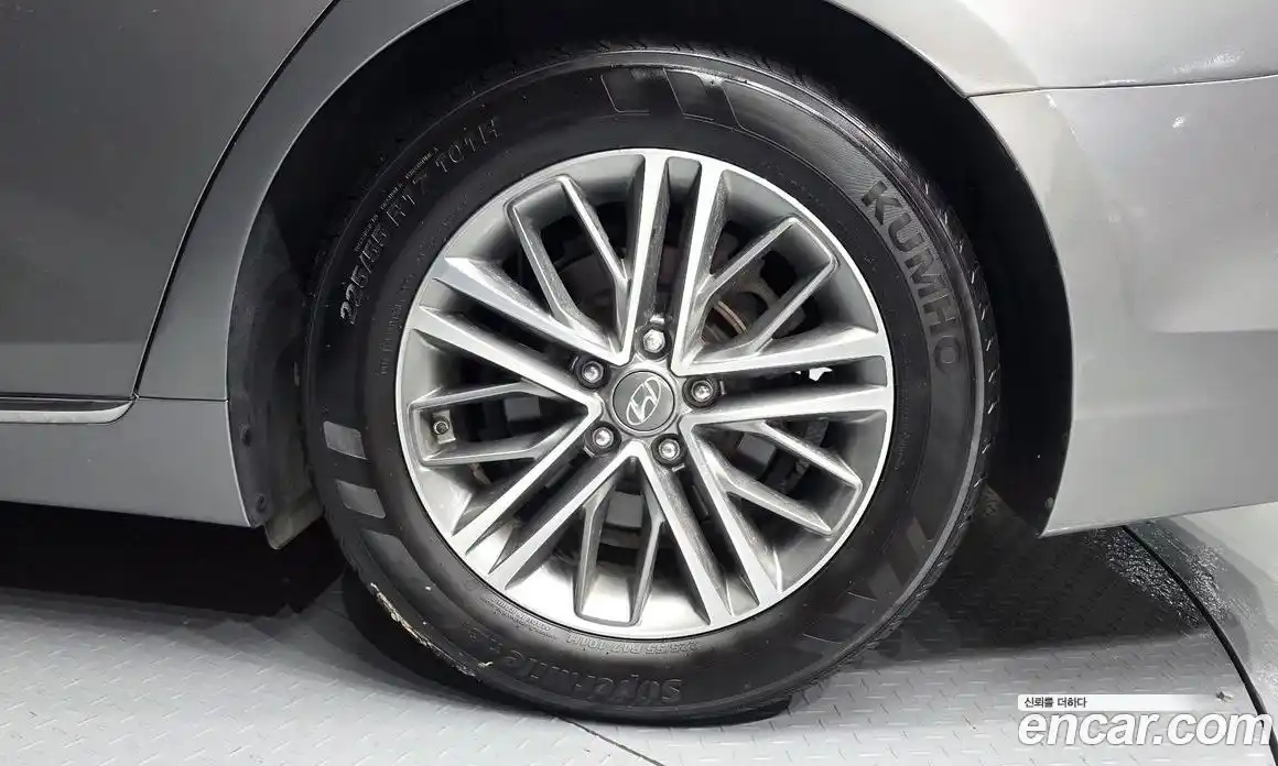 Hyundai Grandeur 2018 2.4 гидро в Москве № 1830773, фото 7