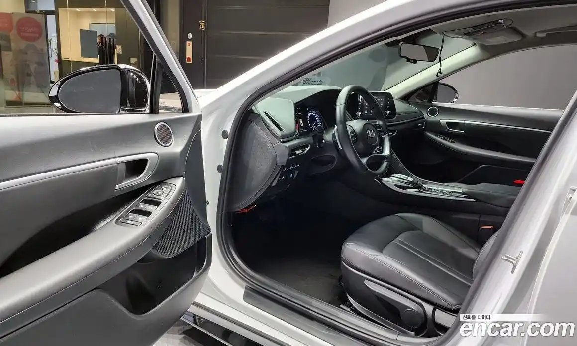 Hyundai Sonata 2022 2.0 гидро в Москве № 1830957, фото 31