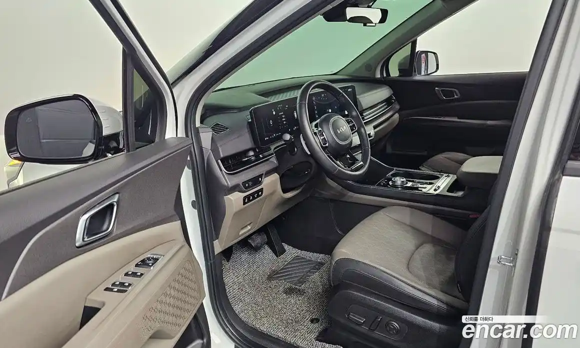 Kia Canival 2024 1.6 гидро в Москве № 1831666, фото 13