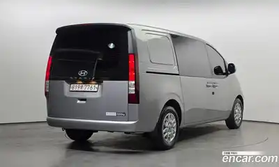Hyundai Staria 2024 3.5 гидро в Москве № 1903461, миниатюра 2