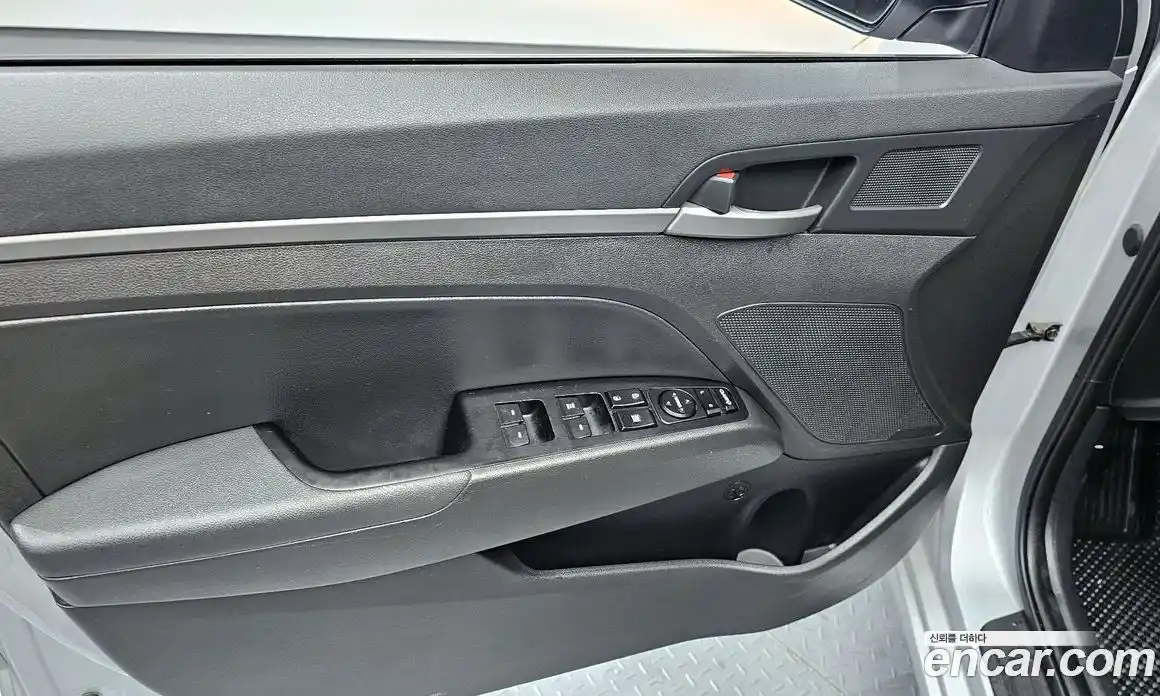 Hyundai Avante 2017 1.6 гидро в Москве № 1903961, фото 14