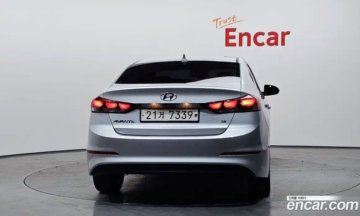 Hyundai Avante 2017 1.6 гидро в Москве № 1903961, фото 4