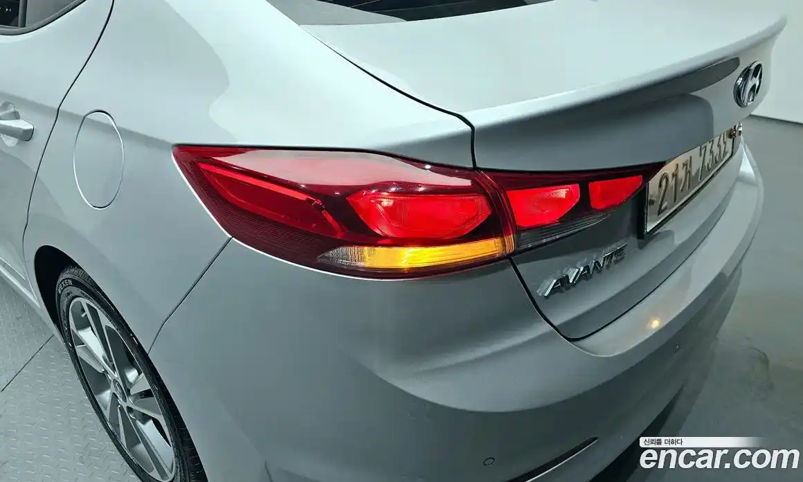 Hyundai Avante 2017 1.6 гидро в Москве № 1903961, фото 9