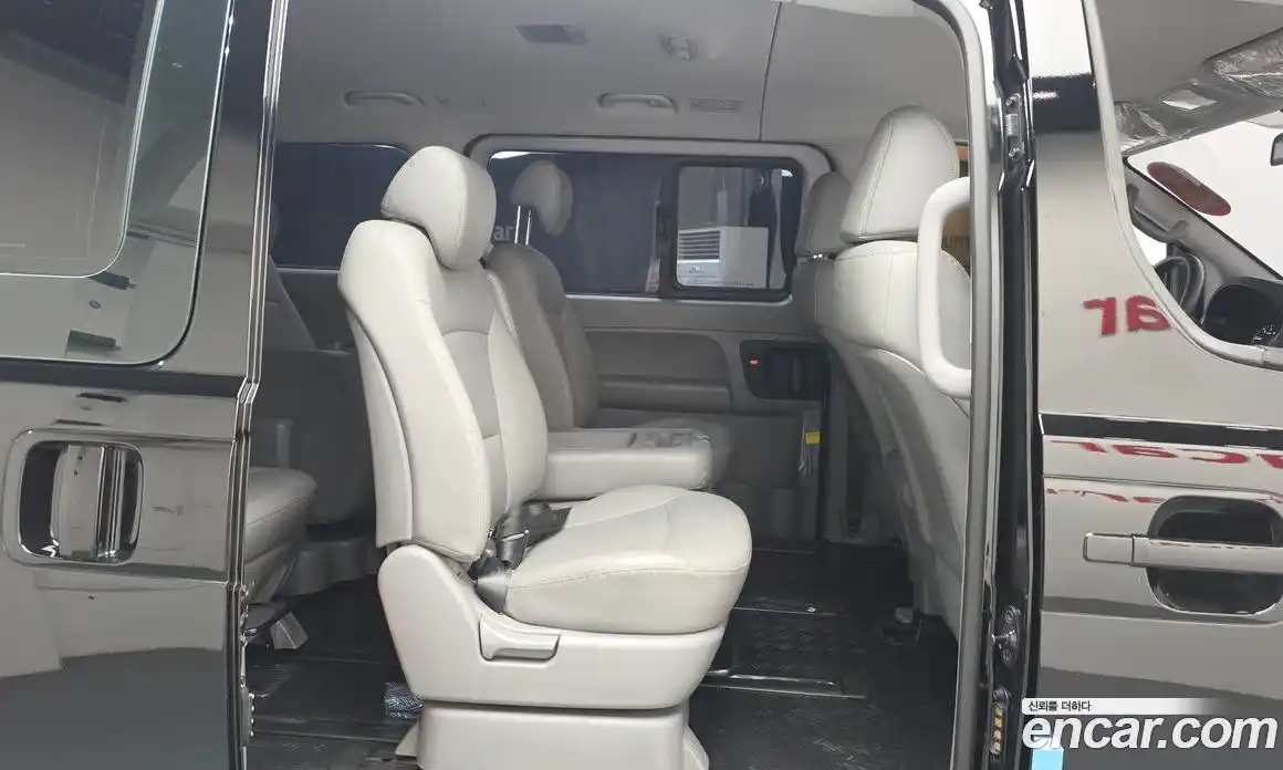 Hyundai Starex 2020 2.5 гидро в Москве № 1903974, фото 16