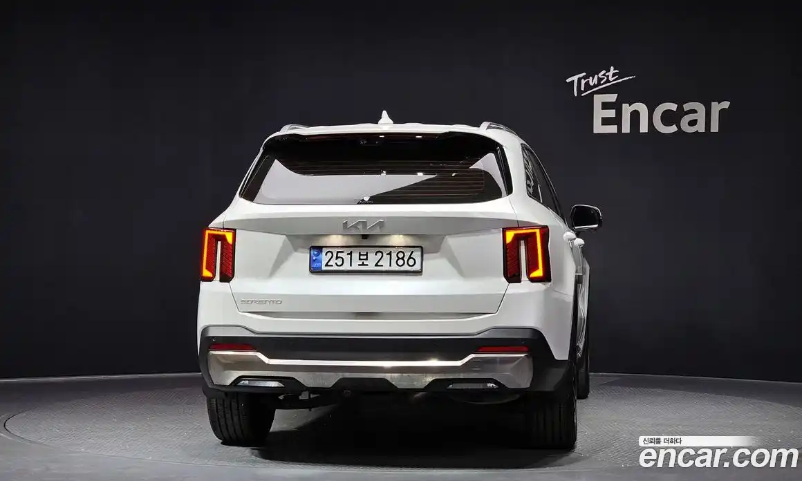 Kia Sorento 2024 2.5 гидро в Москве № 1904379, фото 4
