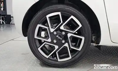 Kia Ray 2023 1.0 гидро в Москве № 1904946, миниатюра 4