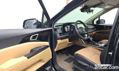 Kia Canival 2023 2.2 гидро в Москве № 1905173, миниатюра 10