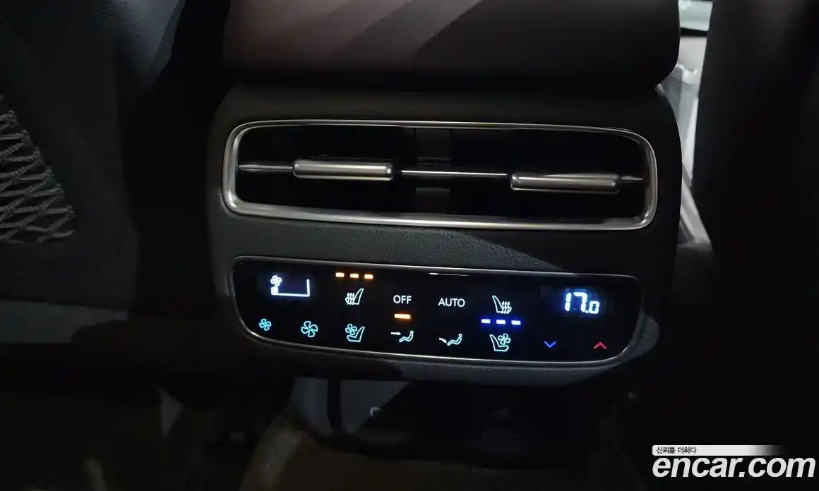 Genesis GV70 2025 2.5 гидро в Москве № 1905217, фото 33