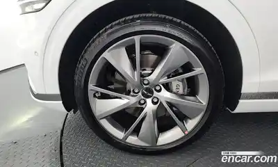Genesis GV70 2025 2.5 гидро в Москве № 1905217, миниатюра 5