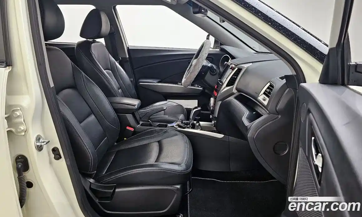 SsangYong TIBOLI 2016 1.6 гидро в Москве № 1906189, фото 17