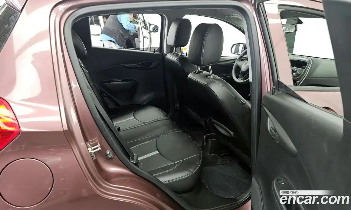 Chevrolet Spark 2018 1.0 механика в Москве, фото 12