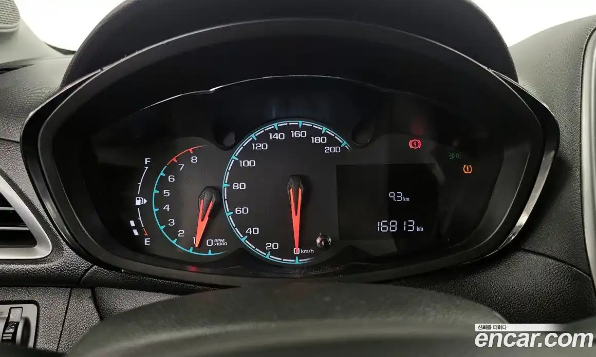Chevrolet Spark 2018 1.0 механика в Москве, фото 8