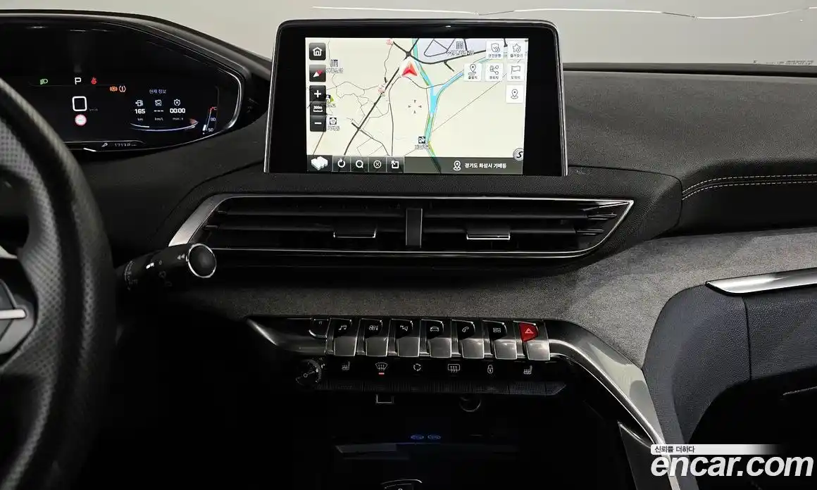 Peugeot 5008 2020 2.0 гидро в Москве, фото 21