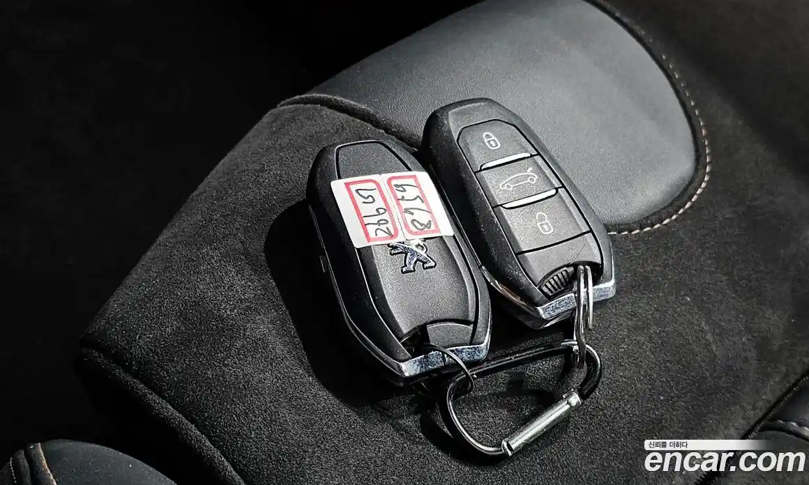 Peugeot 5008 2020 2.0 гидро в Москве, фото 34