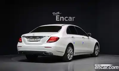 Mercedes-Benz E-Class 2017 1.9 гидро в Москве № 1910119, миниатюра 2