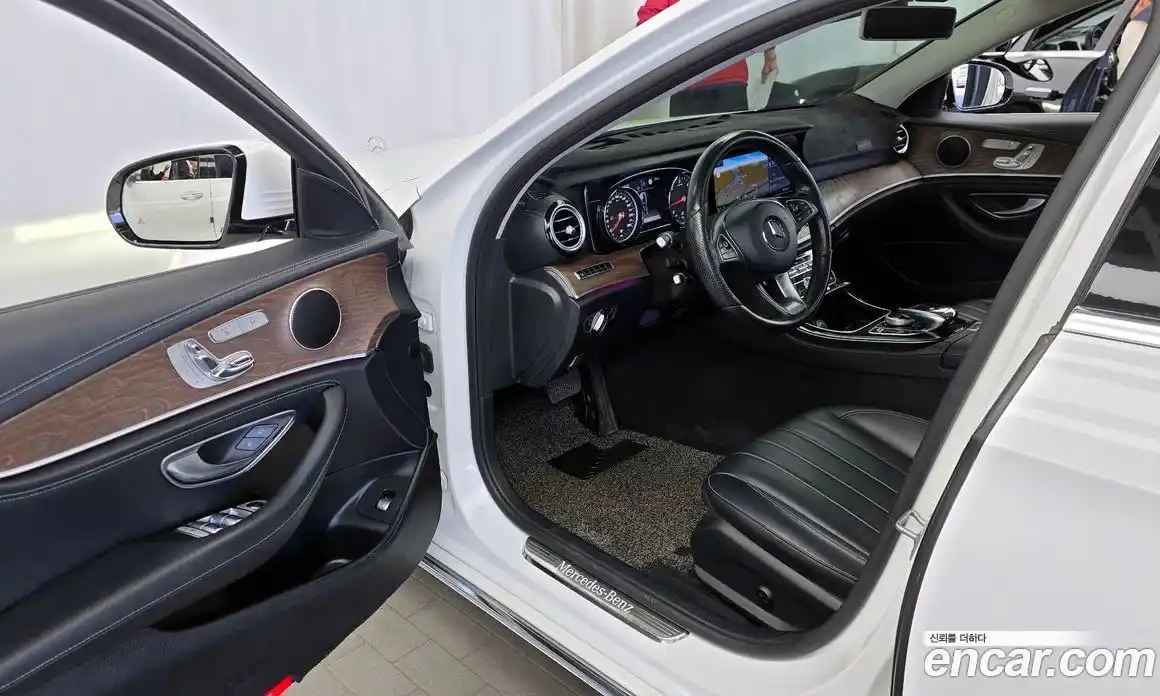 Mercedes-Benz E-Class 2017 1.9 гидро в Москве № 1910119, фото 10
